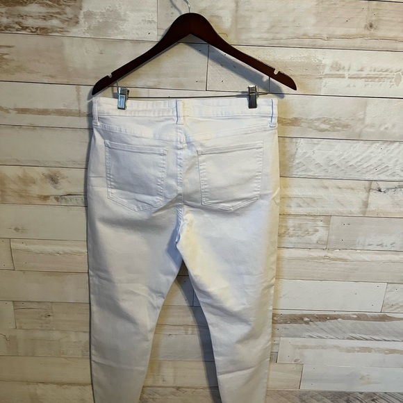 NWT Revolve white jeans size 32 - Picture 4 of 8